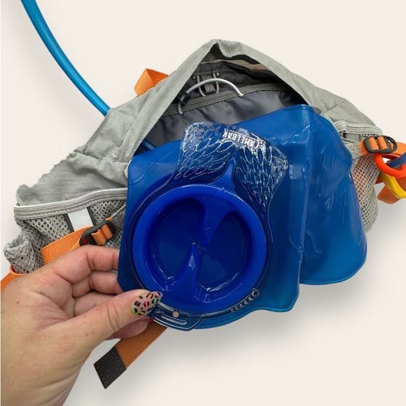 CamelBak Tahoe LR - silver/orange popsicle fanny pack - Picture 4 of 11